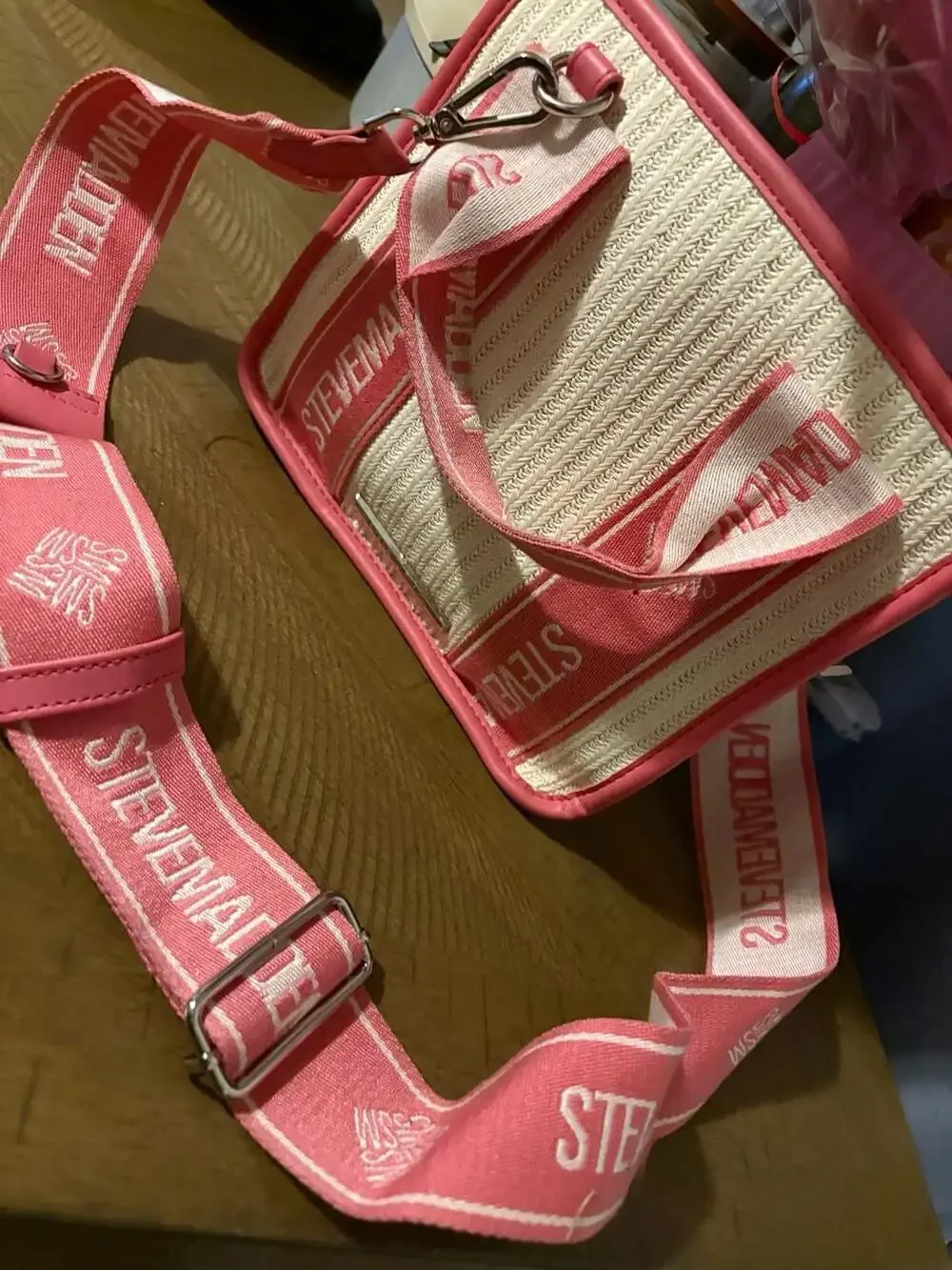 Steve Madden Bwebber Woven Straw Crossbody Bag in Pink and White